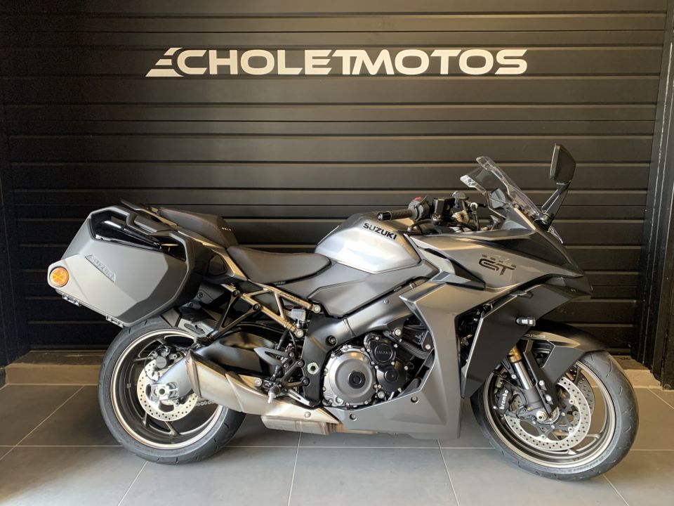 SUZUKI GSX-S 1000 GT 4