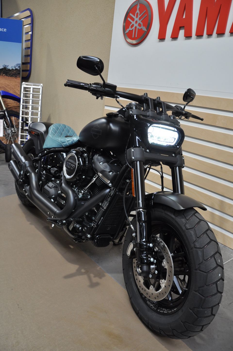 HARLEY-DAVIDSON SOFTAIL FAT BOB 1745 4