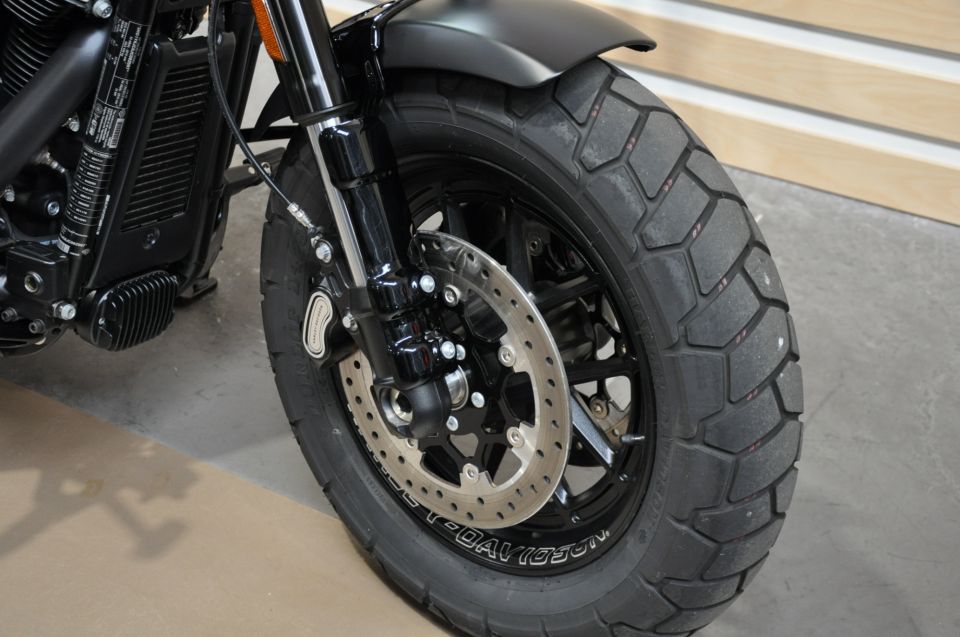 HARLEY-DAVIDSON SOFTAIL FAT BOB 1745 4