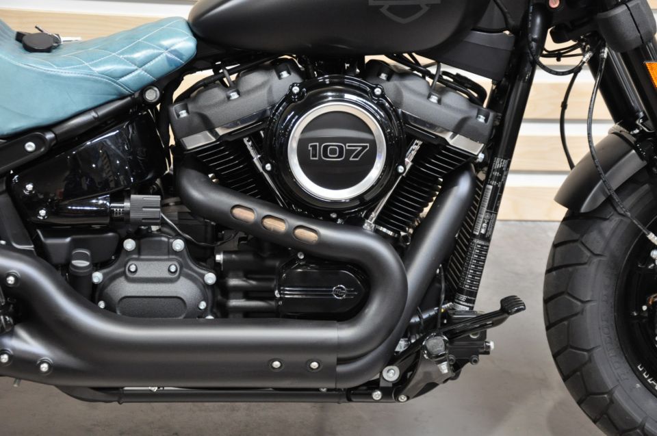 HARLEY-DAVIDSON SOFTAIL FAT BOB 1745 4