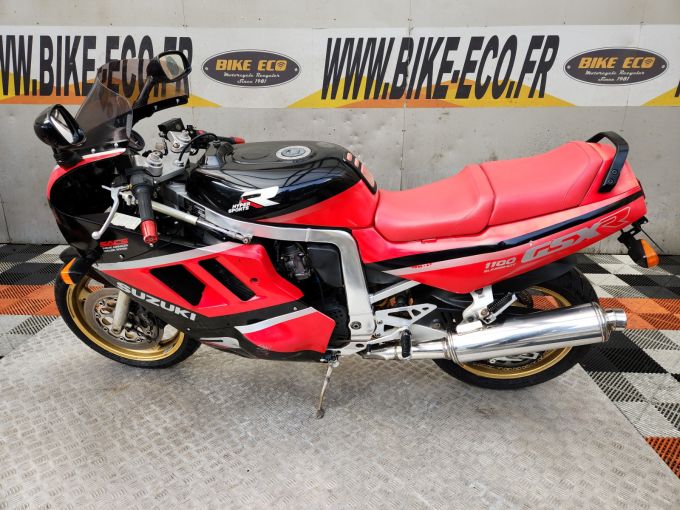 SUZUKI GSX-R 1100 4