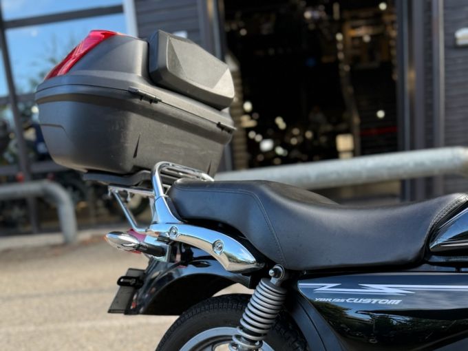 YAMAHA YBR 125 CUSTOM 4