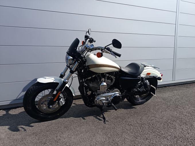 HARLEY-DAVIDSON SPORTSTER CUSTOM 1200 4