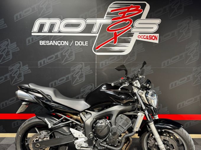 YAMAHA FZ6 (98CV) 4