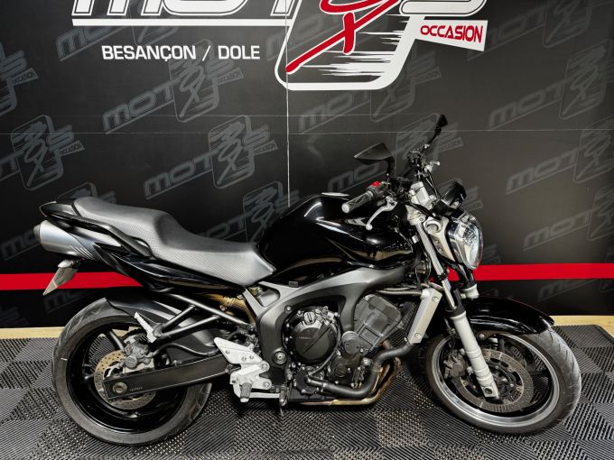 YAMAHA FZ6 (98CV) 4