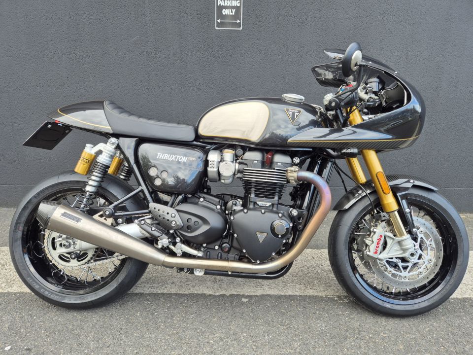 TRIUMPH THRUXTON 1200 TFC 4