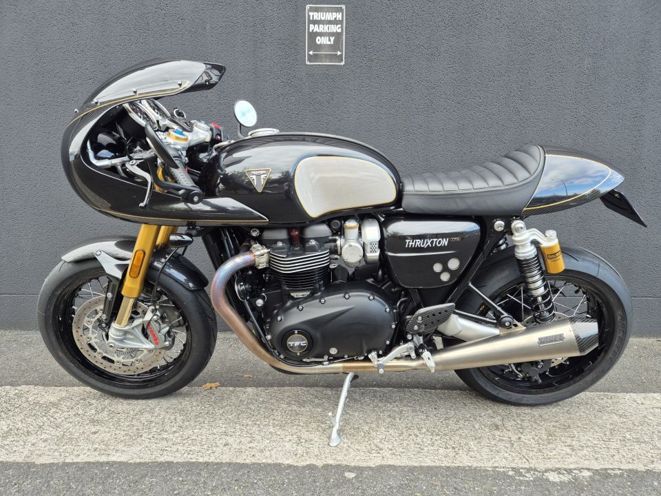 TRIUMPH THRUXTON 1200 TFC 4
