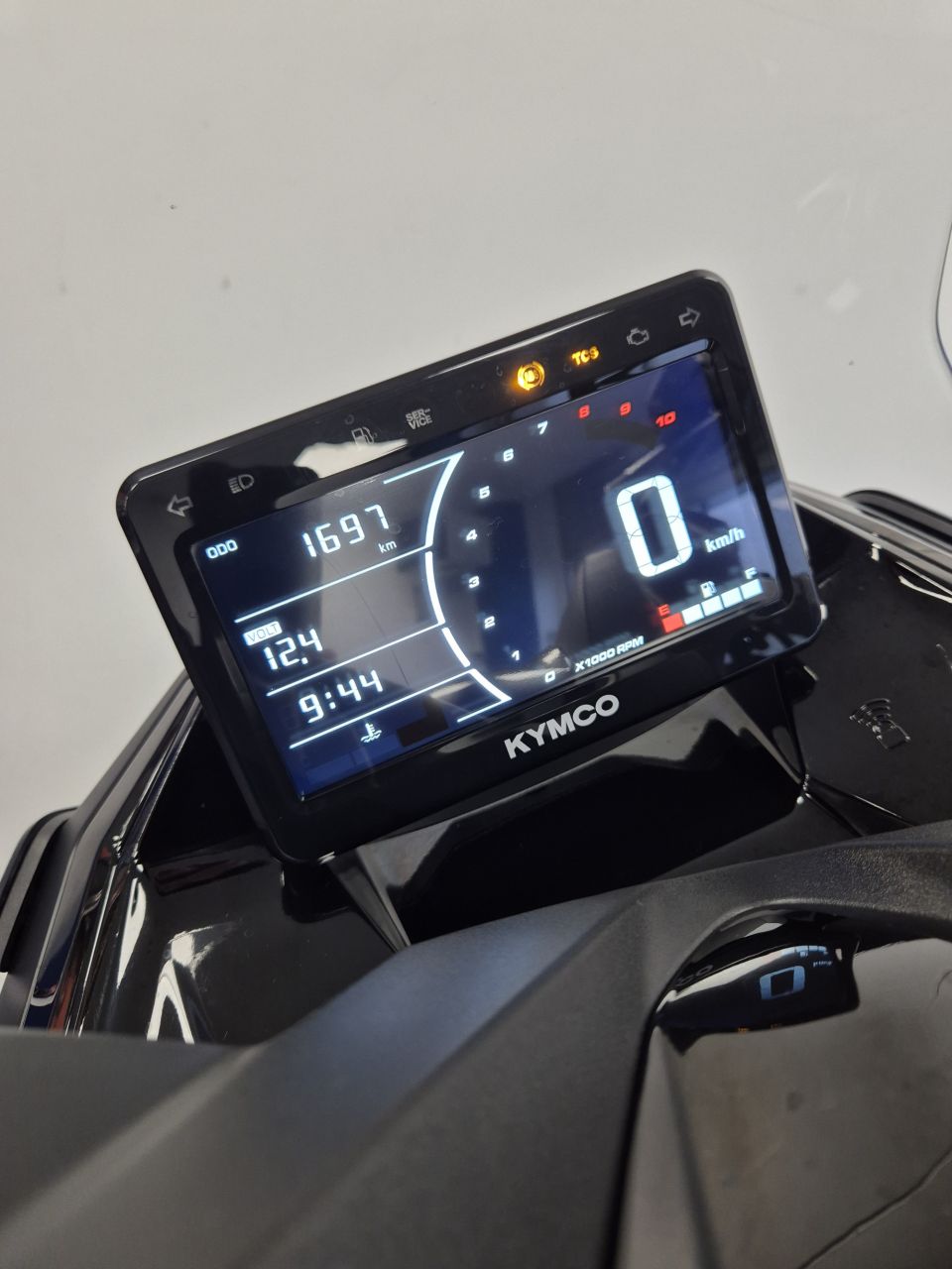 KYMCO DOWNTOWN 125 ABS 4