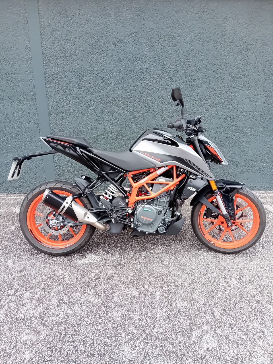 KTM 390 DUKE 4