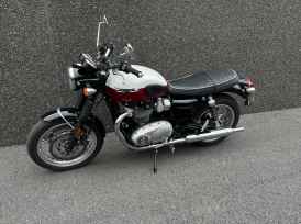 TRIUMPH BONNEVILLE T120 - 2025