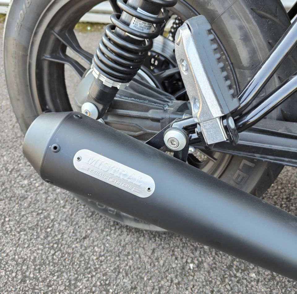 MOTO GUZZI V7 III RACER 750 4