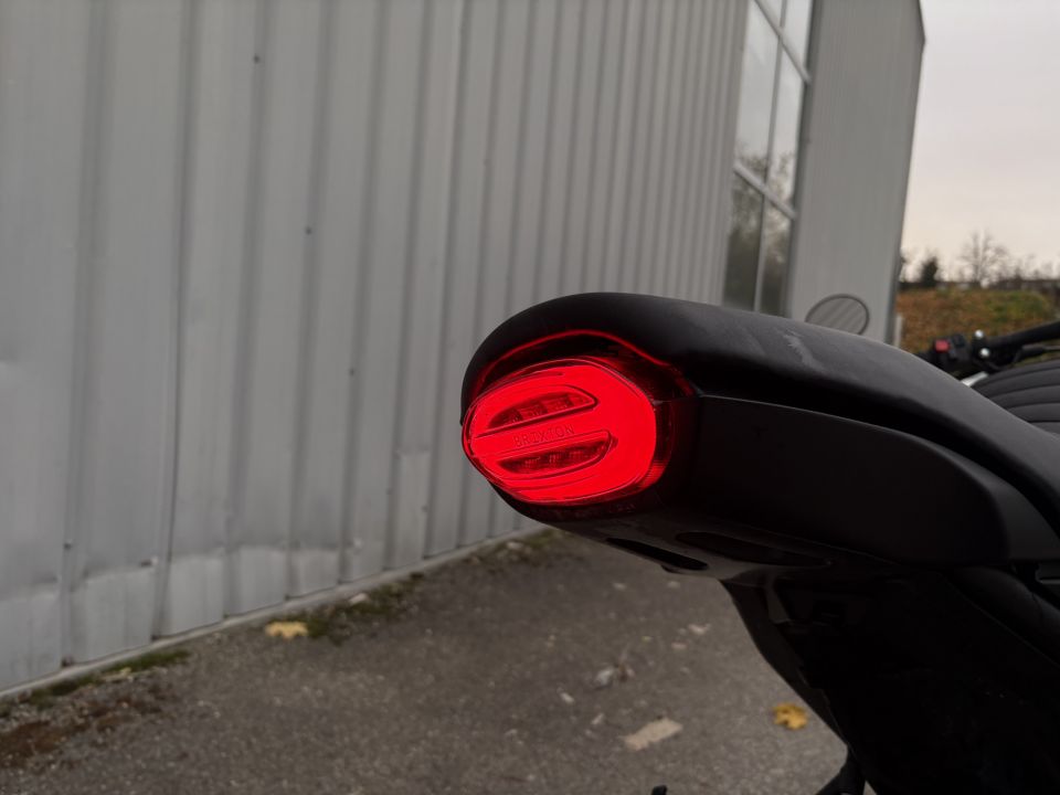 BRIXTON MOTORCYCLES CROSSFIRE LC 125 4