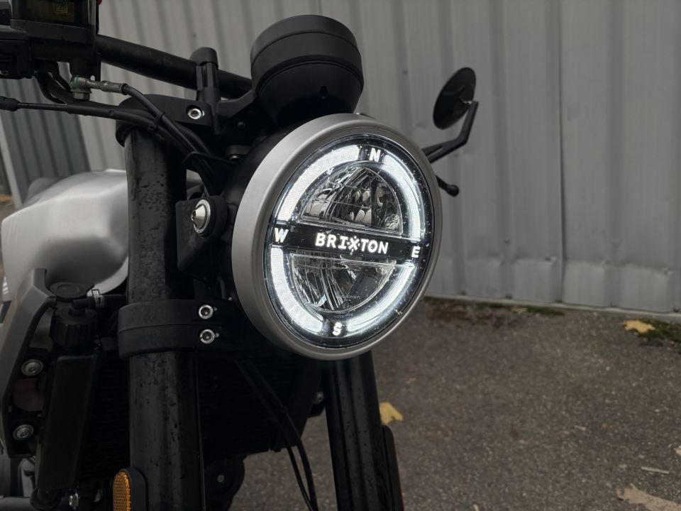 BRIXTON MOTORCYCLES CROSSFIRE LC 125 4