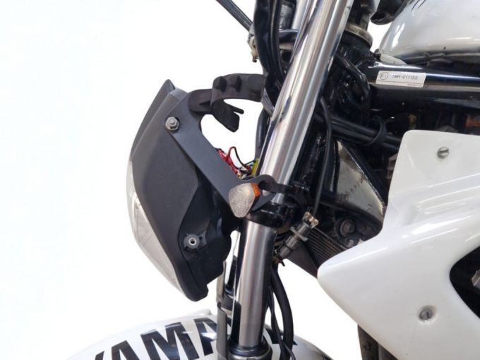 YAMAHA FZ6 600 FAZER S2 4