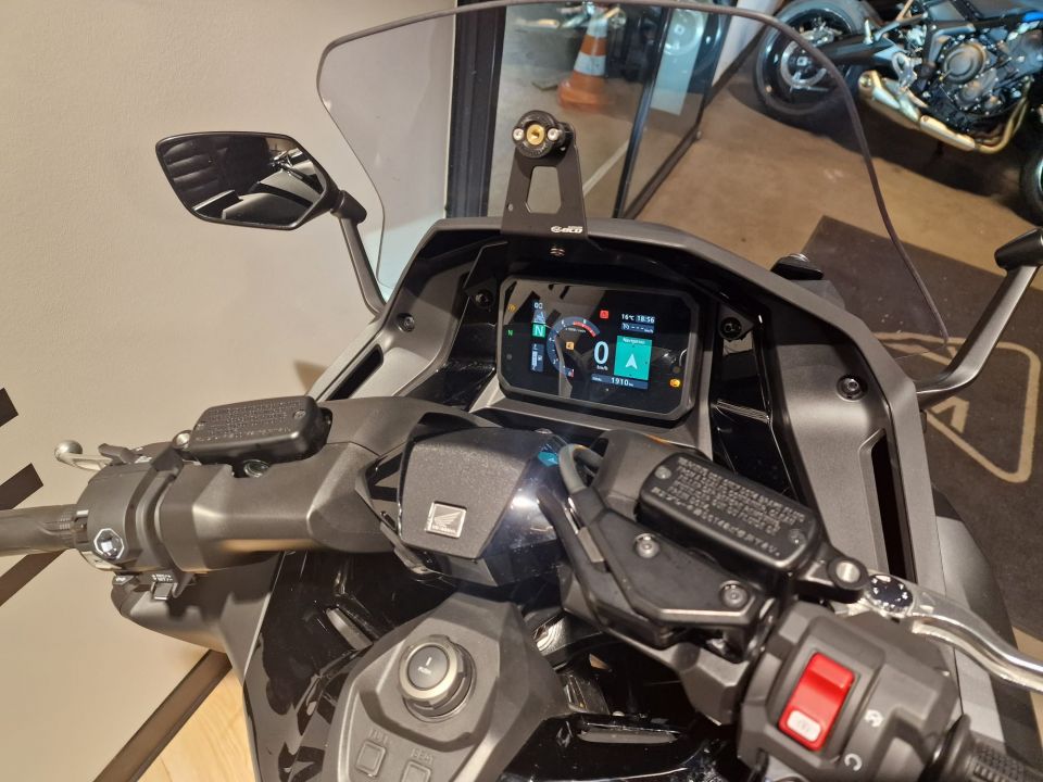 HONDA NSS FORZA 750 4