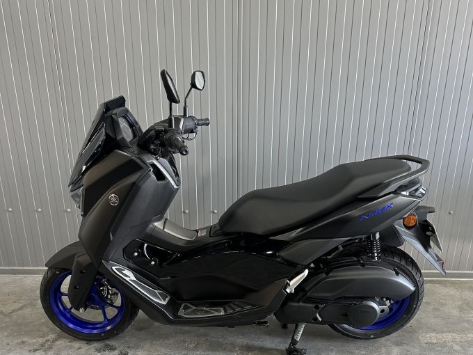 YAMAHA NMAX 125 4
