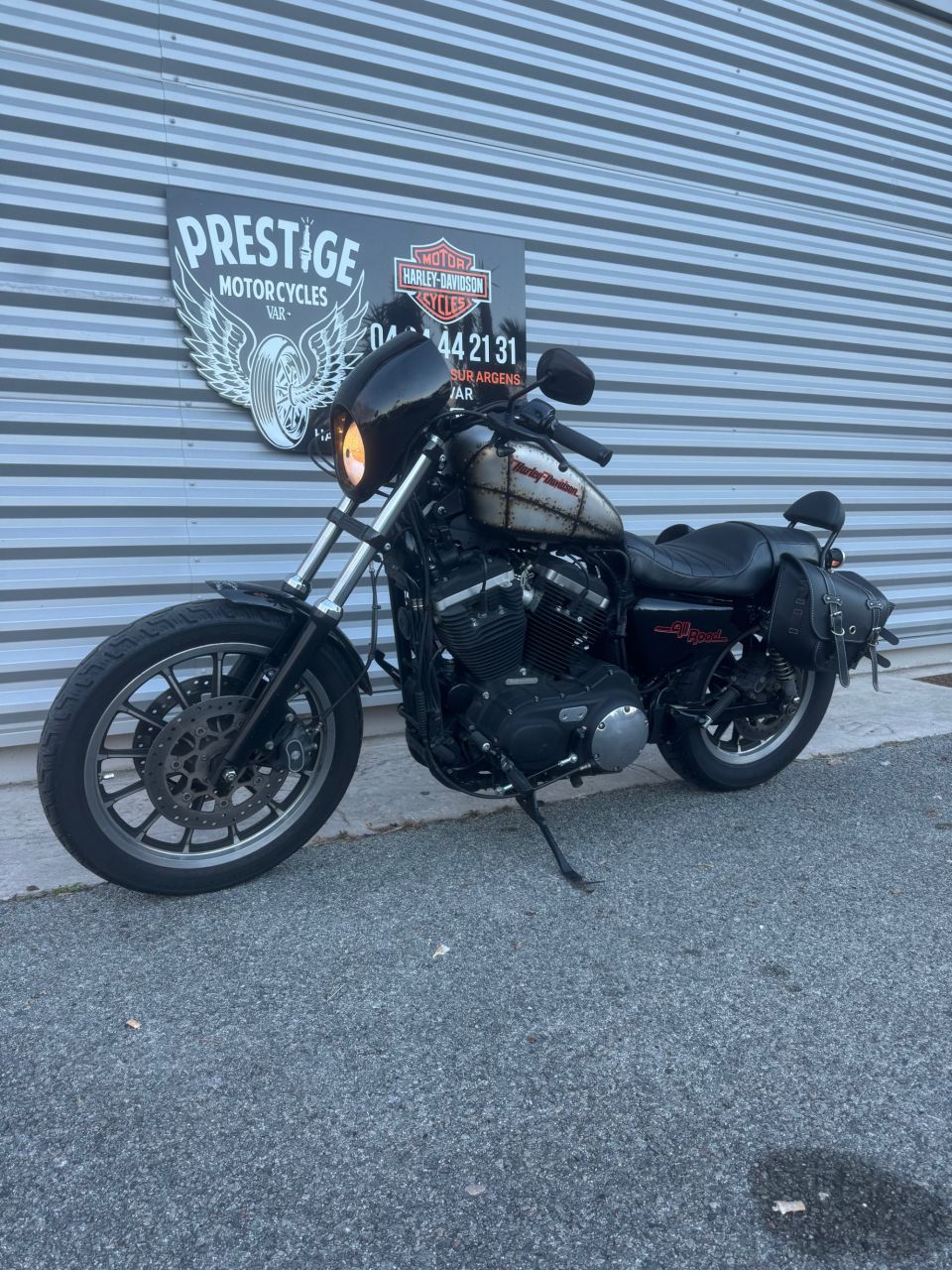 HARLEY-DAVIDSON SPORTSTER 883 R 4