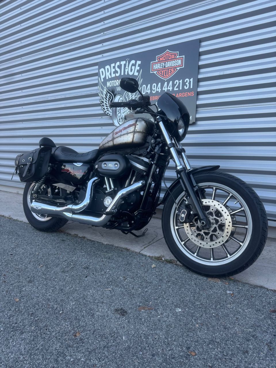HARLEY-DAVIDSON SPORTSTER 883 R 4