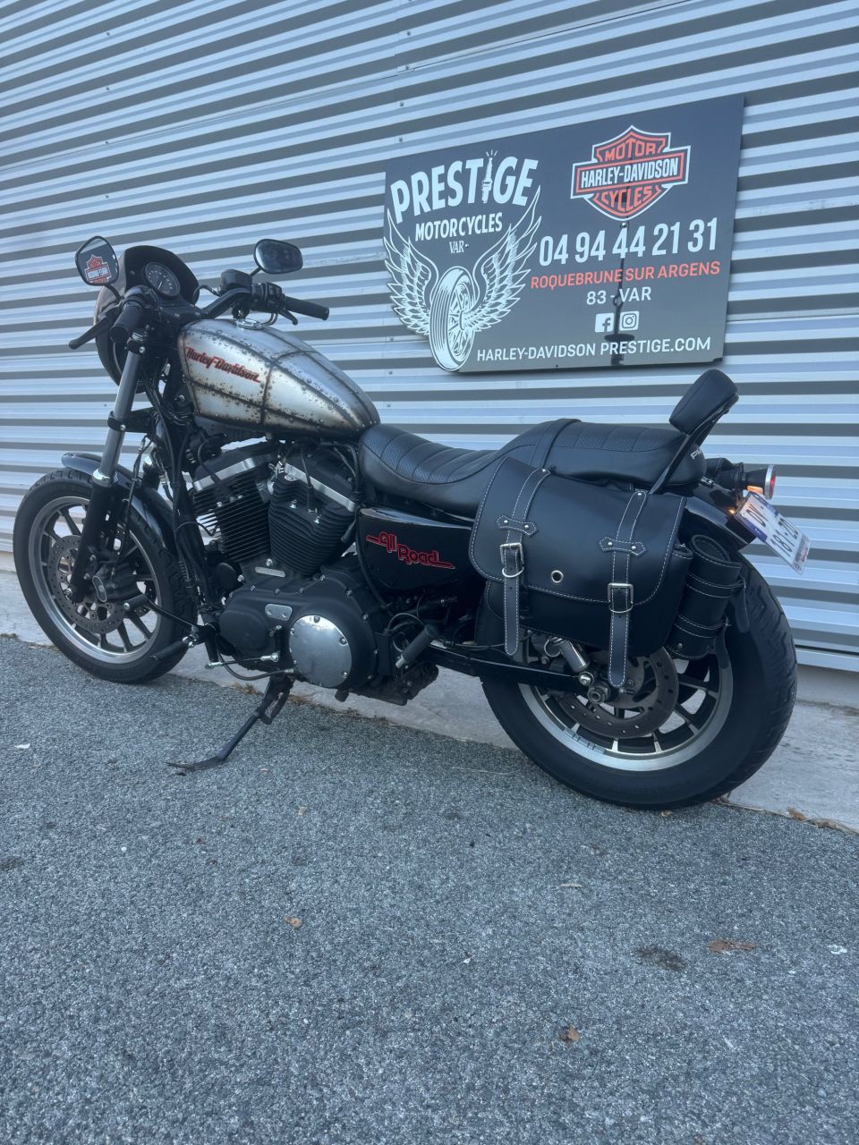 HARLEY-DAVIDSON SPORTSTER 883 R 4