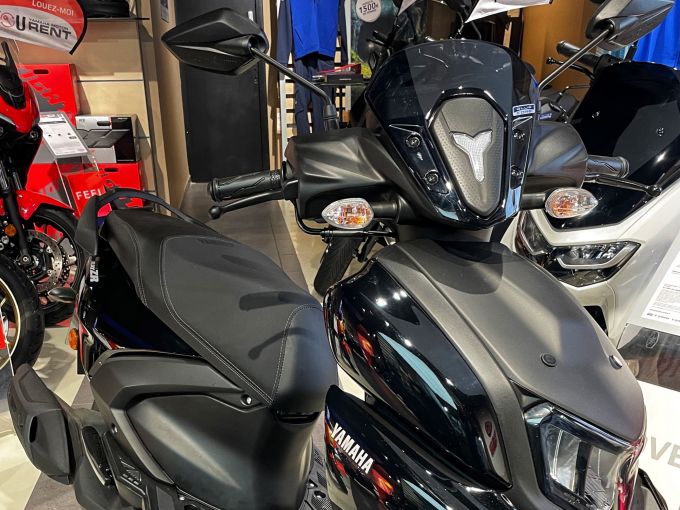 YAMAHA RayZR 125 4