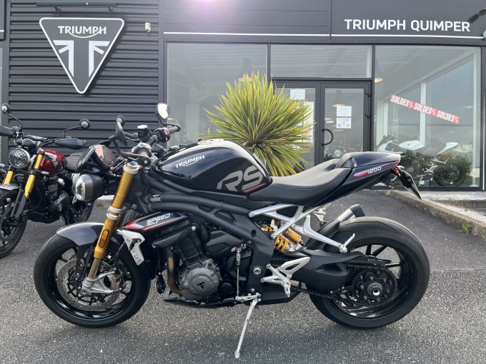 TRIUMPH SPEED TRIPLE 1200 RS 4