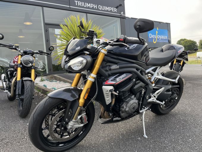 TRIUMPH SPEED TRIPLE 1200 RS 4