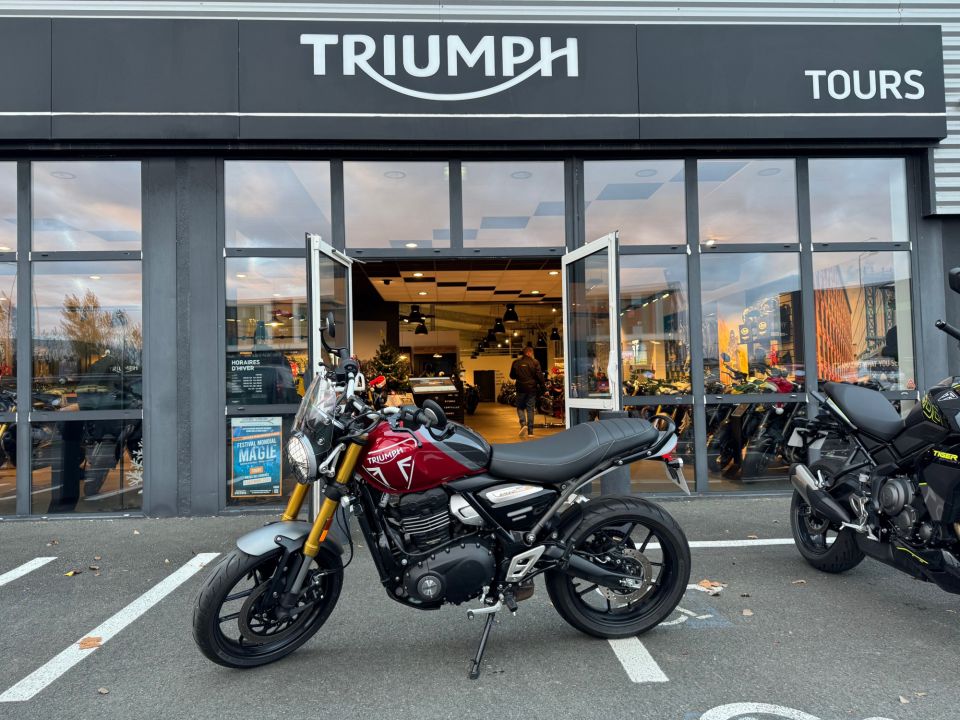 TRIUMPH SPEED 400 4