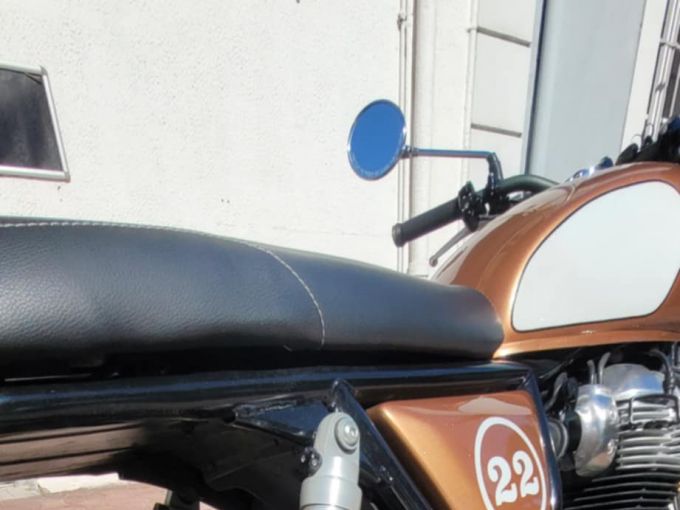 ROYAL ENFIELD INTERCEPTOR 4