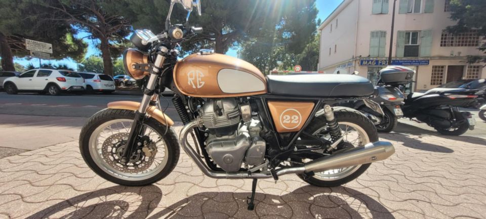 ROYAL ENFIELD INTERCEPTOR 4