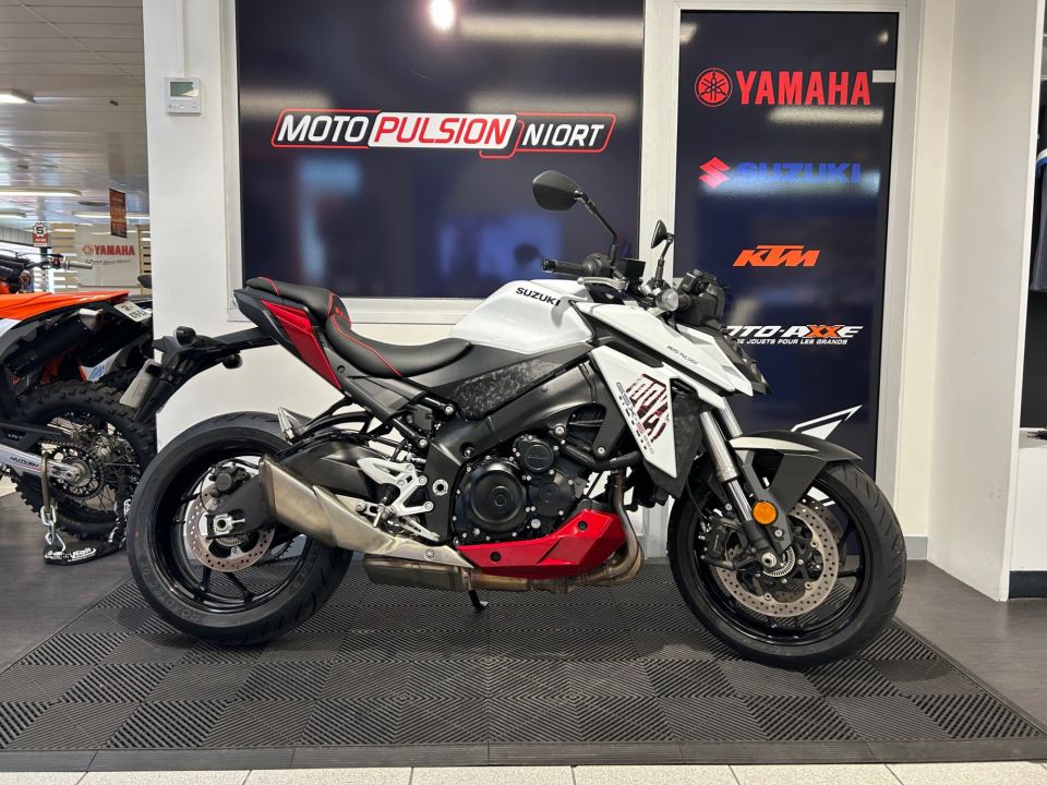 SUZUKI GSX-S 950 A2 4