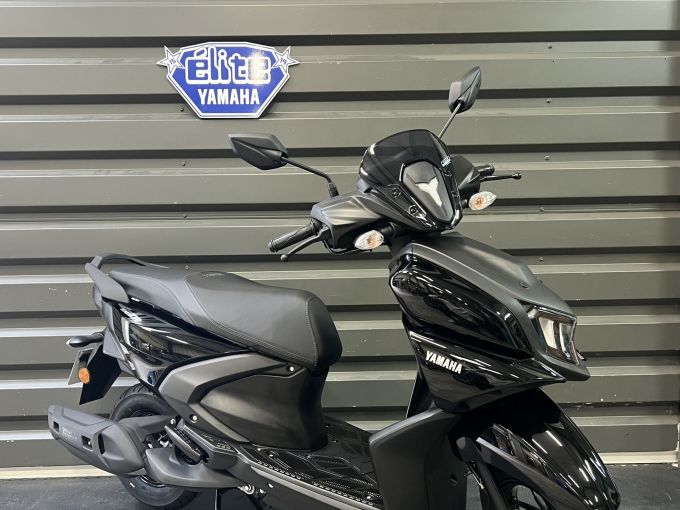 YAMAHA RayZR 125 4