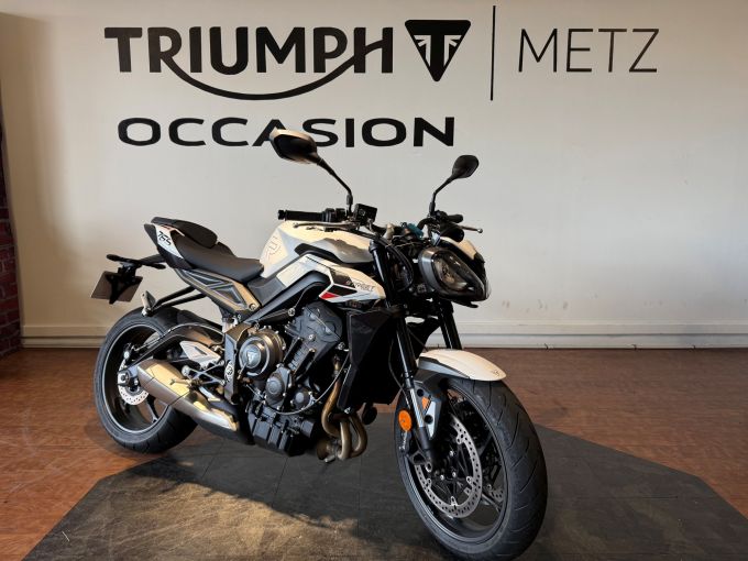 TRIUMPH STREET TRIPLE 765 R 4