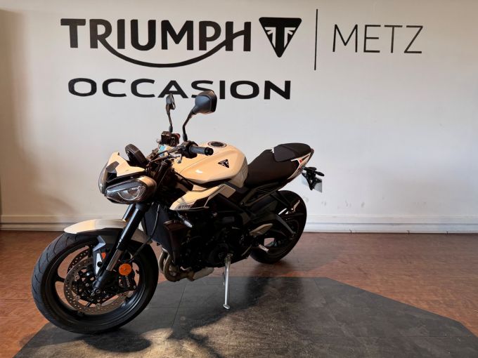 TRIUMPH STREET TRIPLE 765 R 4