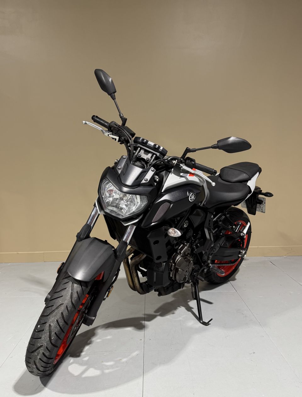 YAMAHA MT-07 (47.5CV) 4