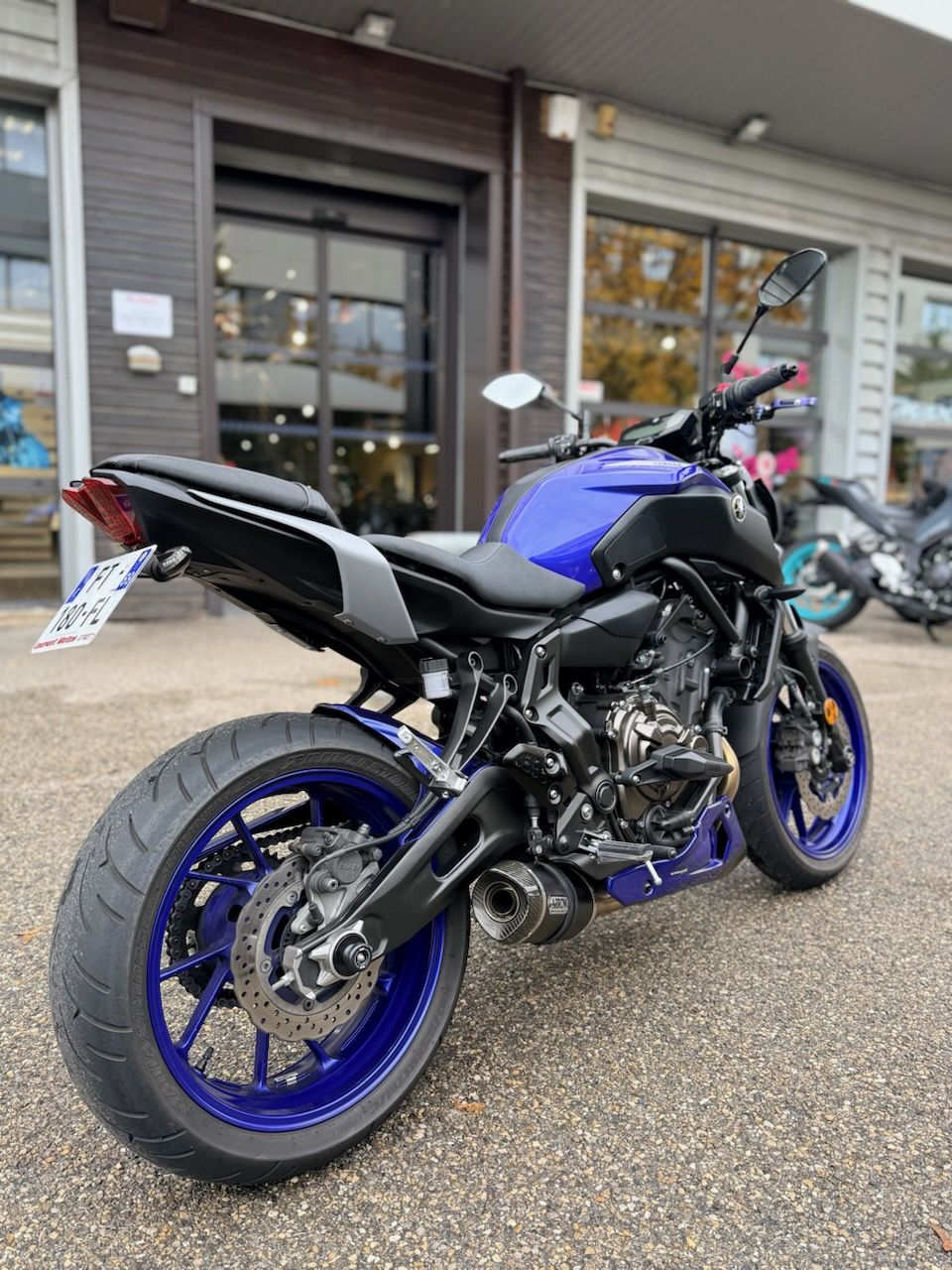 YAMAHA MT-07 4