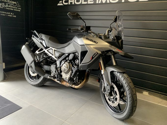 SUZUKI V-STROM 800SE 4