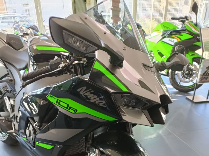 KAWASAKI NINJA ZX 10 R NEUF OKMS 2025 4
