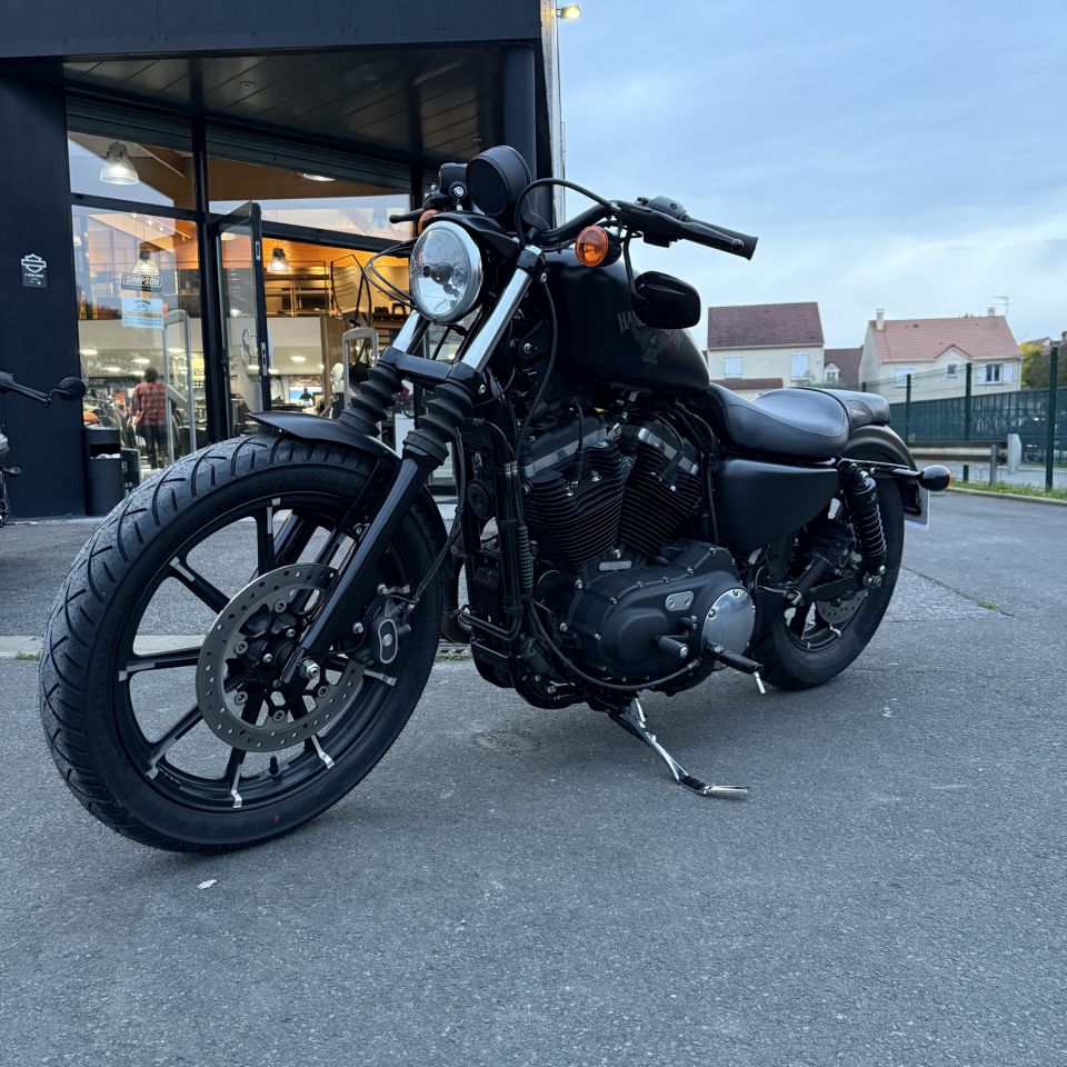 HARLEY-DAVIDSON SPORTSTER IRON 883 N  4
