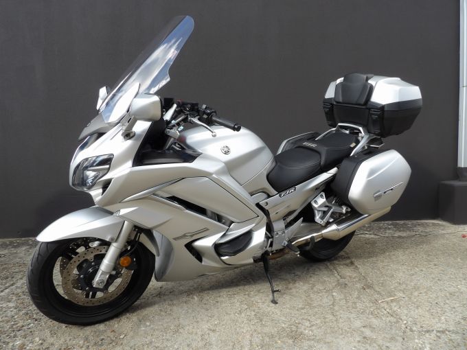 YAMAHA FJR 1300 4