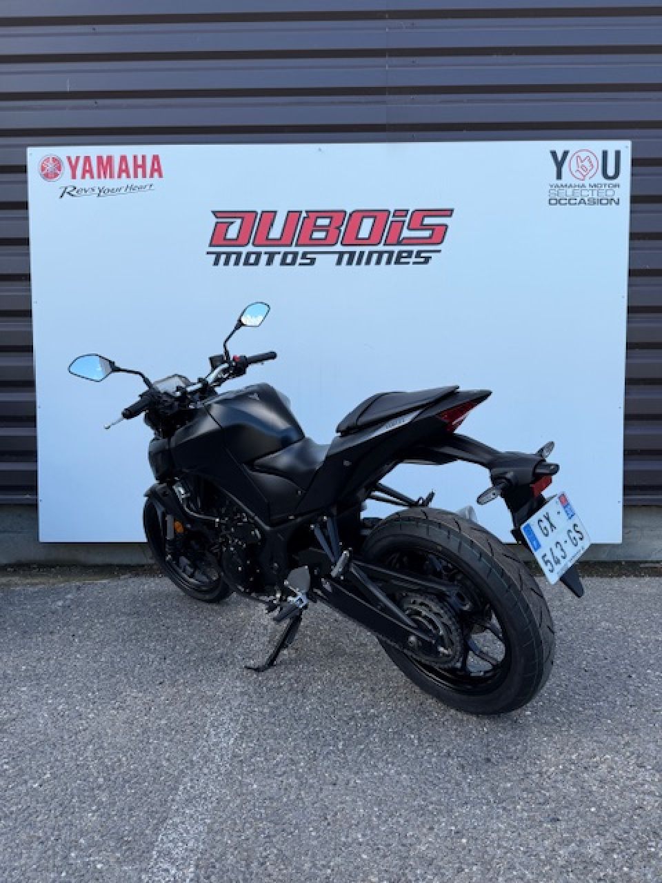 YAMAHA MT-03 4
