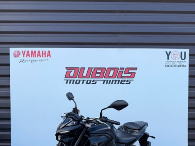 YAMAHA MT-03 4