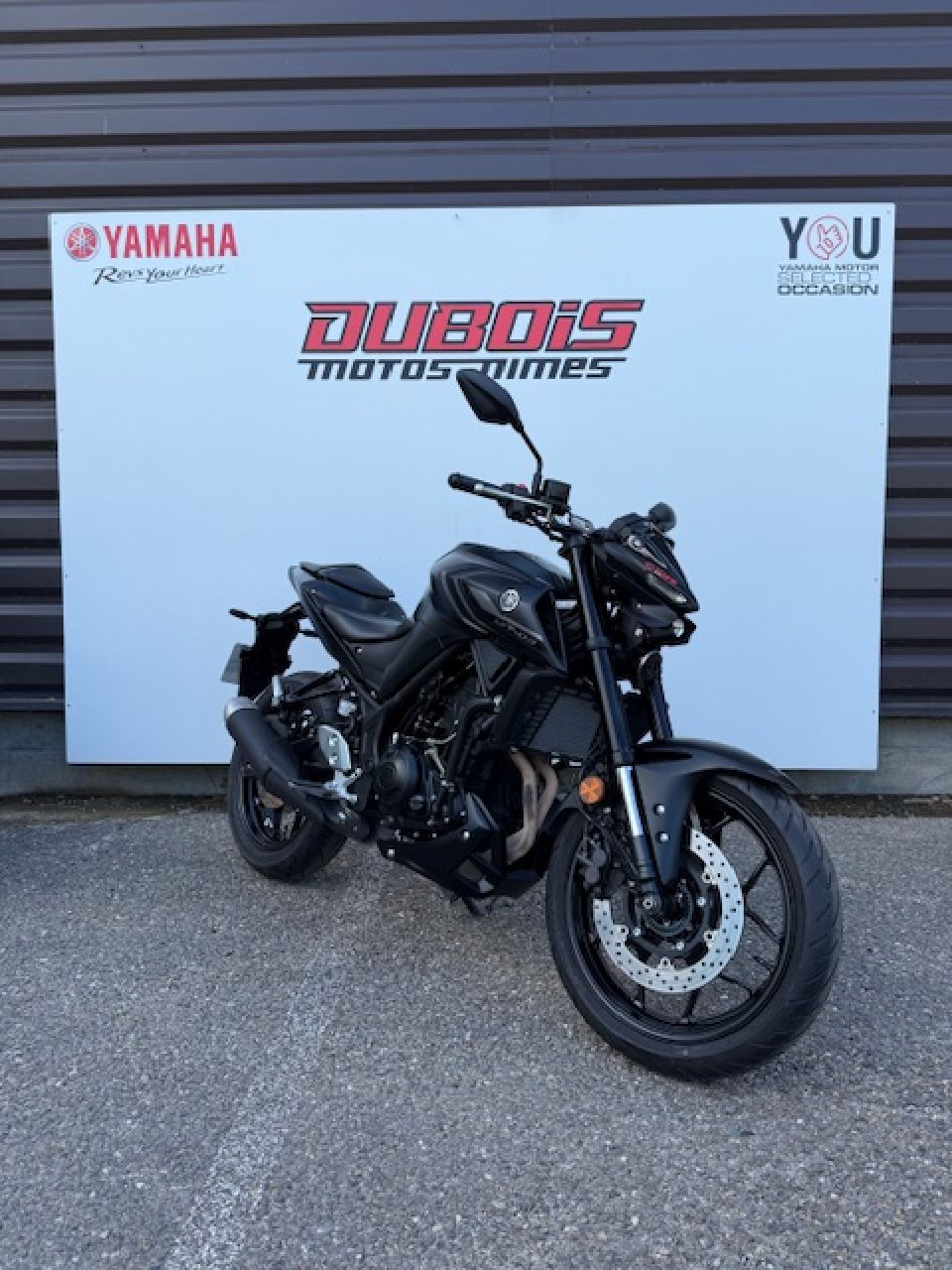 YAMAHA MT-03 4