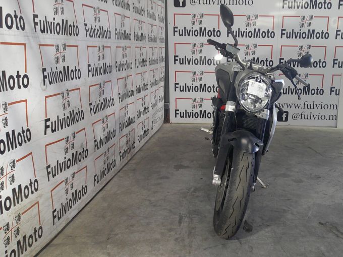 MV AGUSTA BRUTALE 800 4