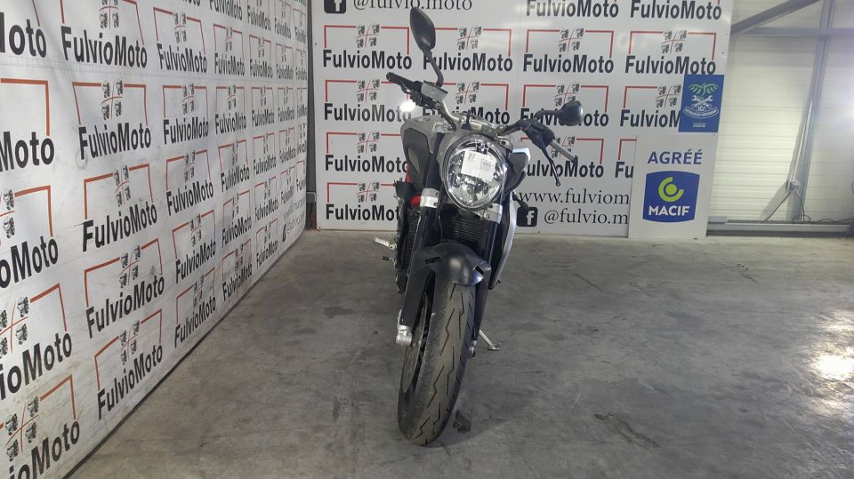 MV AGUSTA BRUTALE 800 4