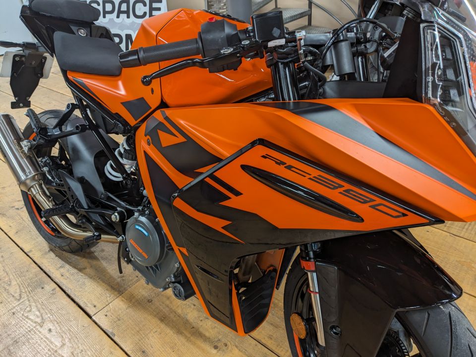 KTM RC 390 ABS 4