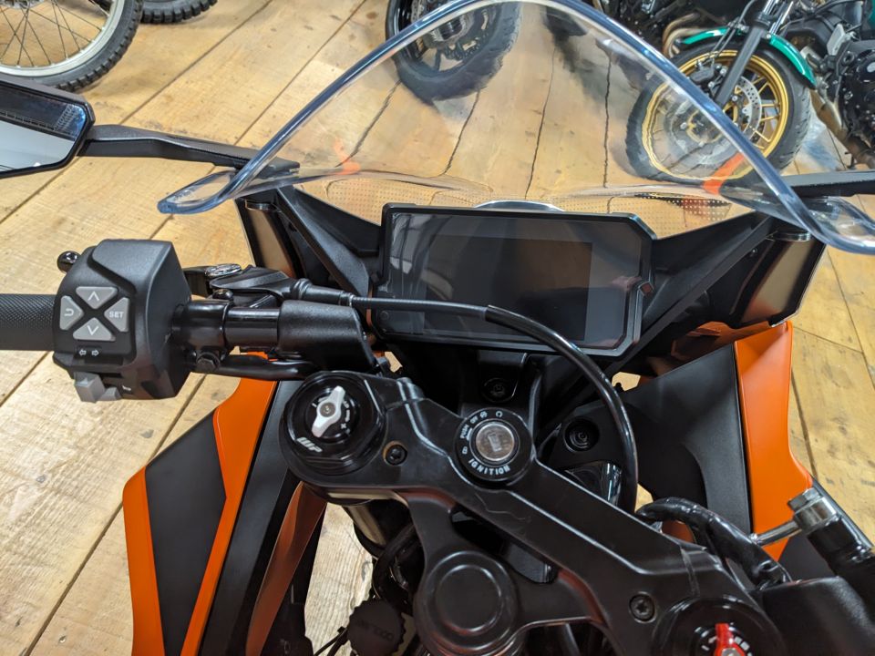 KTM RC 390 ABS 4