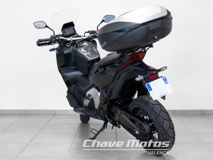 HONDA X-ADV 750 4