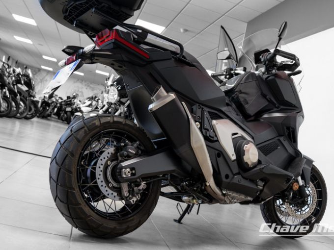 HONDA X-ADV 750 4