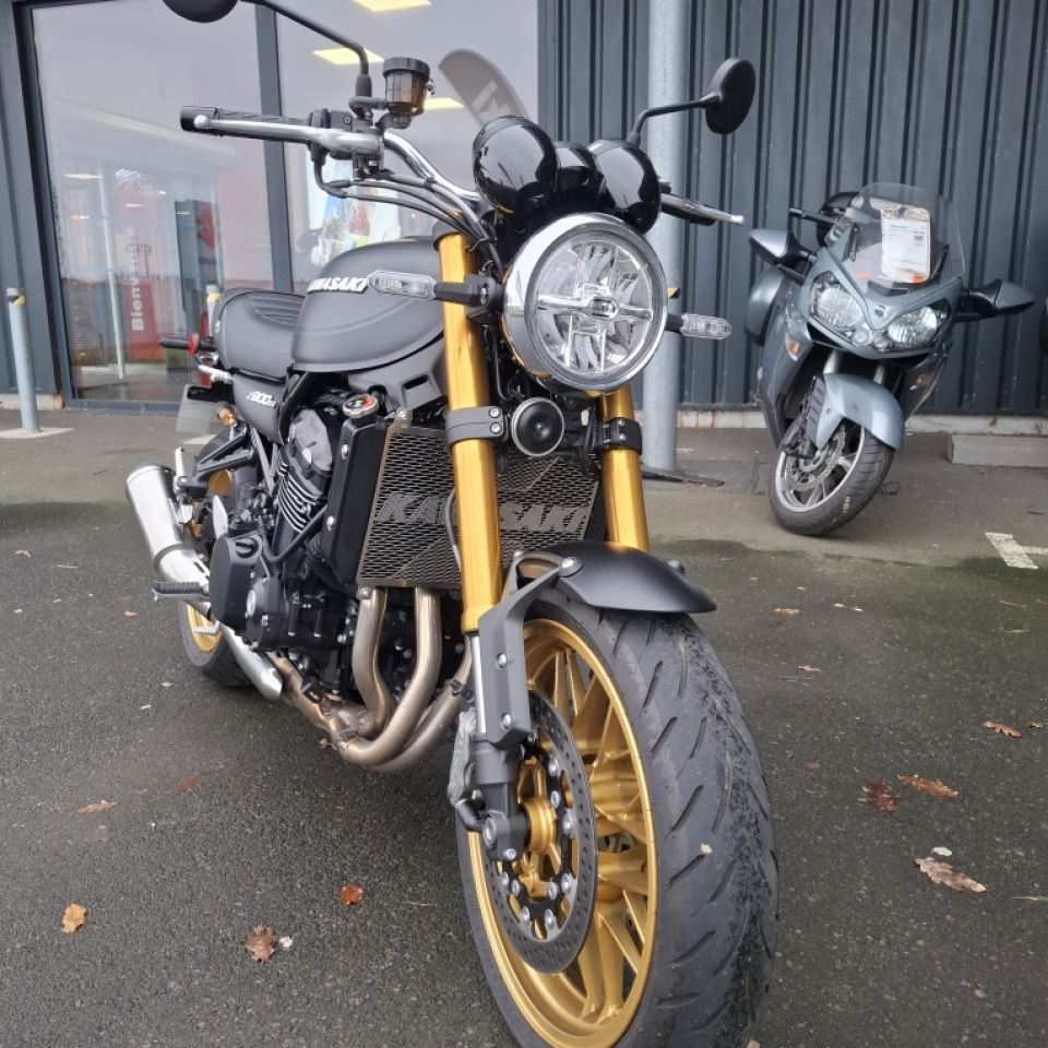 KAWASAKI Z 900 4