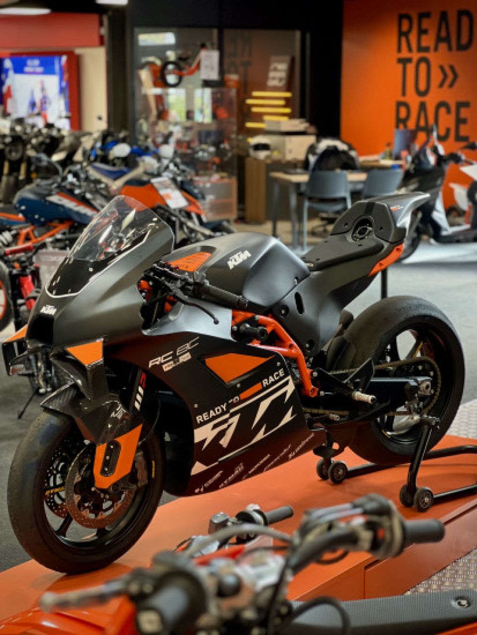 KTM RC 8C 4